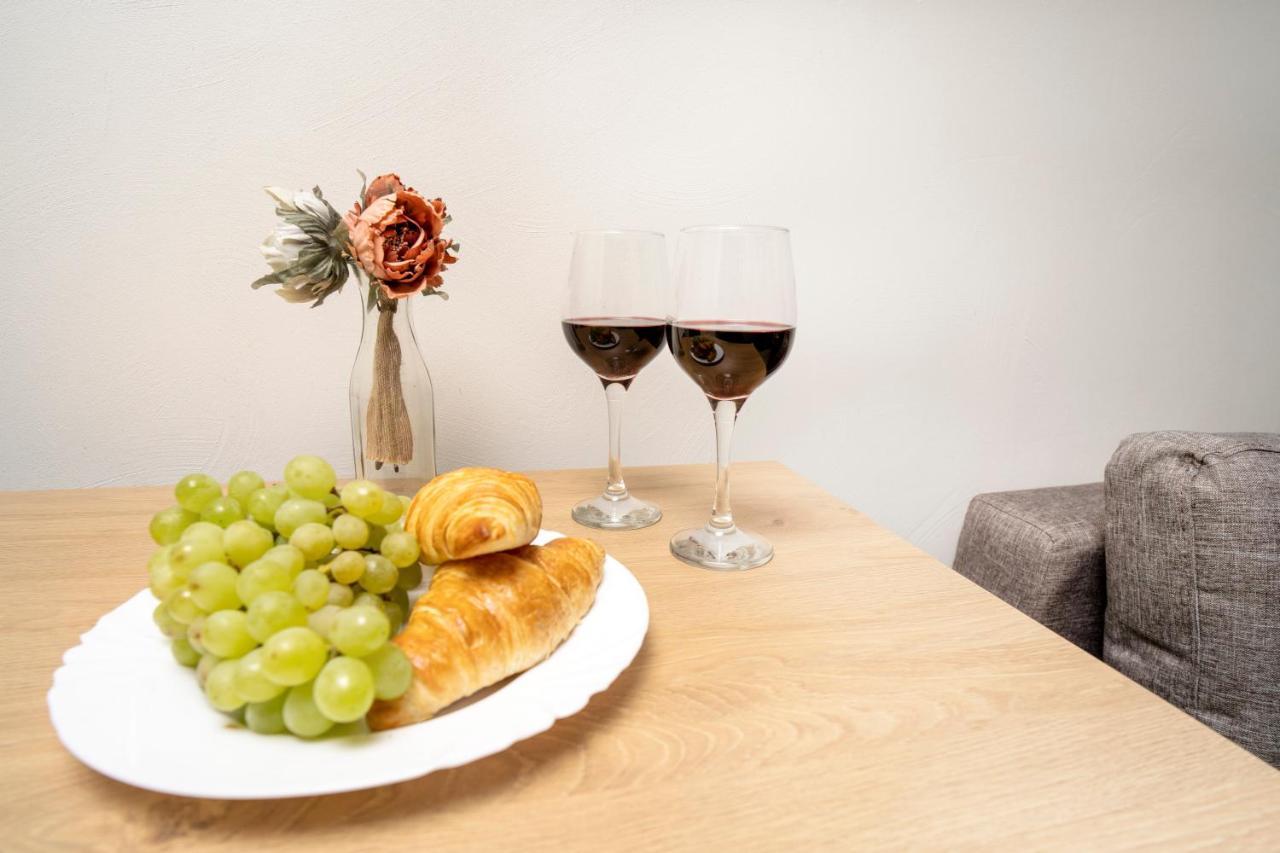 House 22A Studio Apartments Kaunas Ngoại thất bức ảnh
