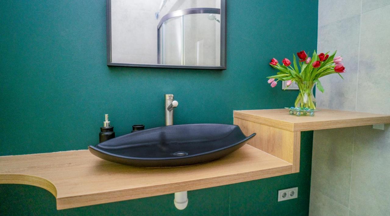 House 22A Studio Apartments Kaunas Ngoại thất bức ảnh