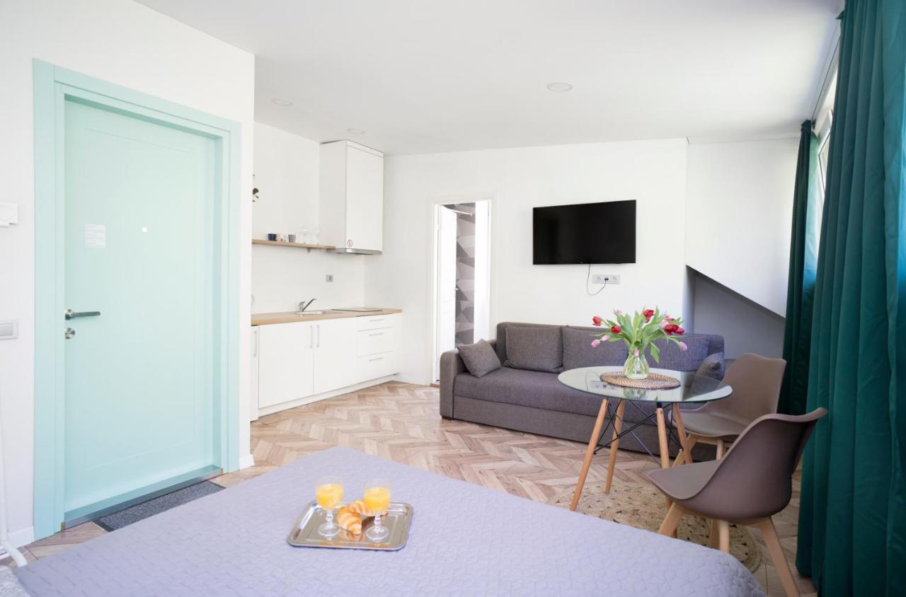 House 22A Studio Apartments Kaunas Ngoại thất bức ảnh
