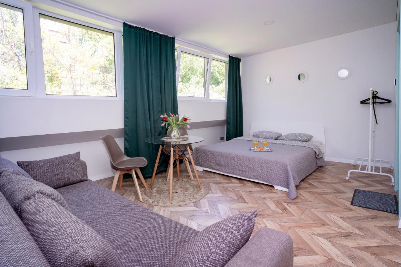 House 22A Studio Apartments Kaunas Ngoại thất bức ảnh
