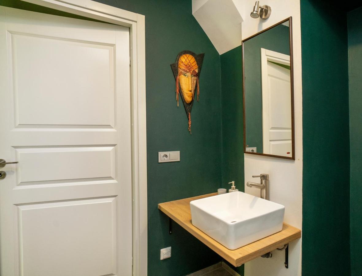 House 22A Studio Apartments Kaunas Ngoại thất bức ảnh